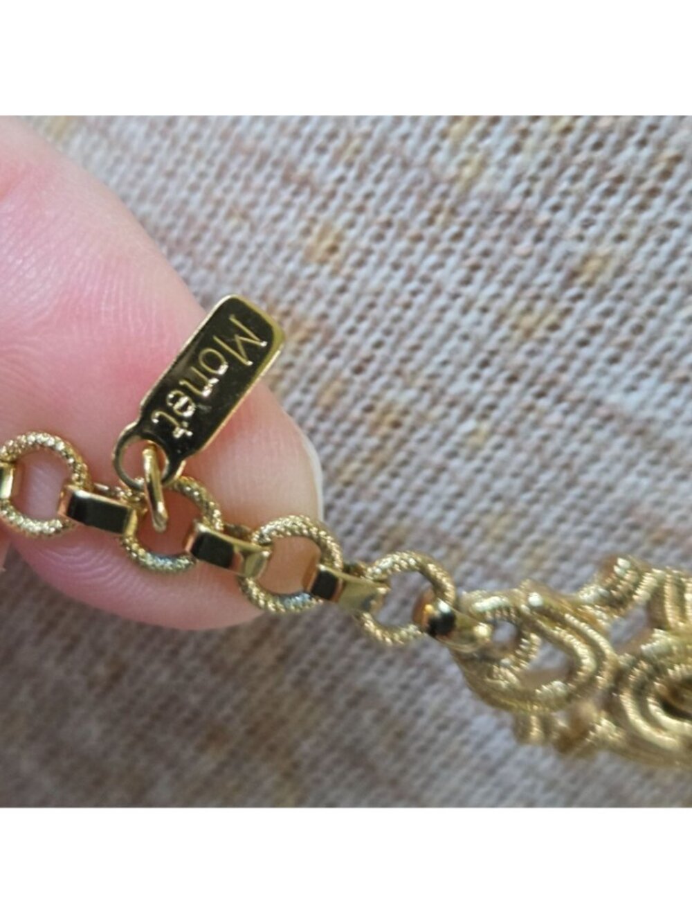 Vintage Monet Necklace Raging Seas Gold Tone Articulated Textured 16" Choker - Picture 7 of 8